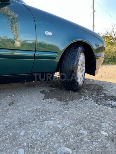 Mercedes E 200 1997, 451,023 km - 2.0 l - Quba