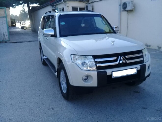 Mitsubishi Pajero 2007, 196,000 km - 3.0 l - Bakı