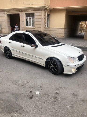 Mercedes C 240 2002, 304,000 km - 2.6 l - Bakı