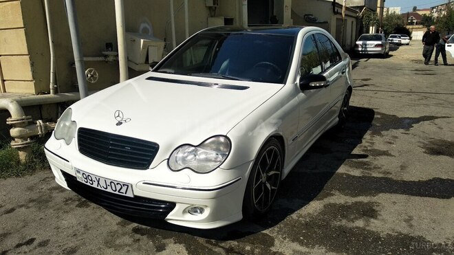 Mercedes C 240 2002, 304,000 km - 2.6 l - Bakı
