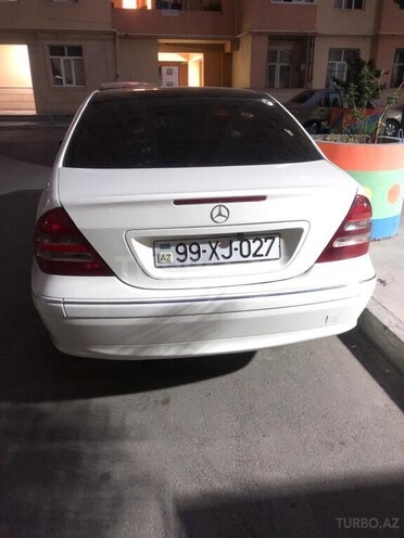 Mercedes C 240 2002, 304,000 km - 2.6 l - Bakı