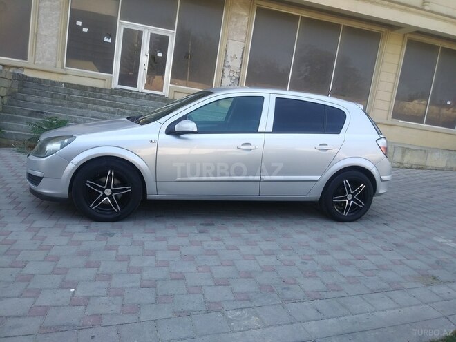 Opel Astra 2005, 205,000 km - 1.3 l - Culfa