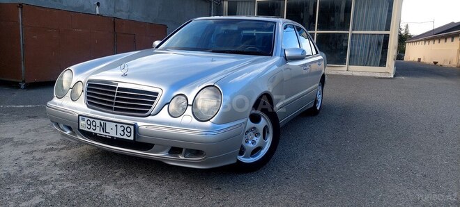 Mercedes E 240 2000, 201,800 km - 2.4 л - Bakı