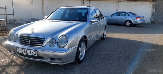 Mercedes E 240 2000, 201,800 km - 2.4 л - Bakı