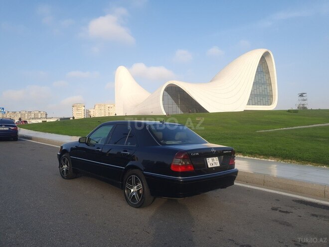 Mercedes C 230 2000, 304,166 km - 2.3 l - Bakı