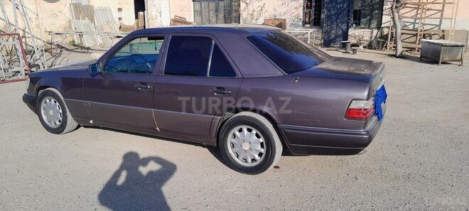 Mercedes E 200 1995, 533,700 km - 2.0 l - Şirvan