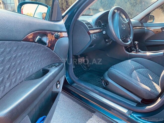 Mercedes E 240 2002, 255,000 km - 2.4 l - Bakı