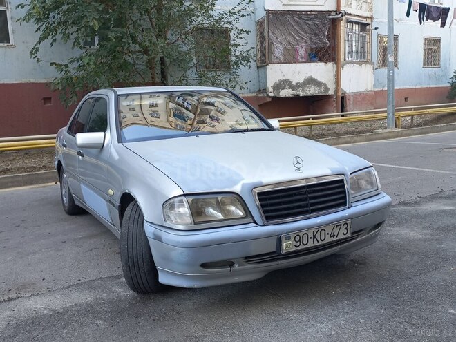 Mercedes C 220 1999, 593,384 km - 2.2 л - Sumqayıt
