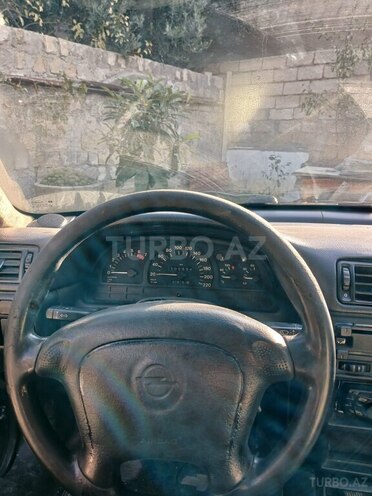 Opel Vectra 1995, 450,566 km - 1.6 l - Bakı