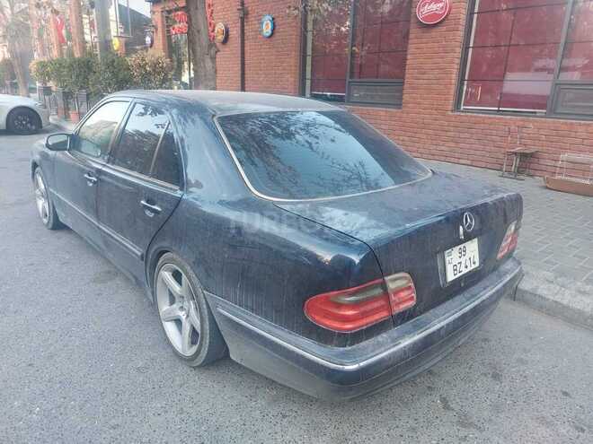 Mercedes E 320 1999, 300,000 km - 3.2 l - Bakı