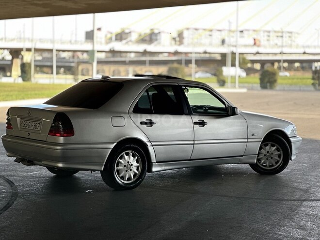 Mercedes C 220 1998, 525,639 km - 2.2 l - Bakı