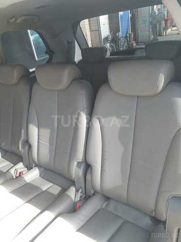 Kia Carnival 2012, 220,000 km - 2.7 l - Quba