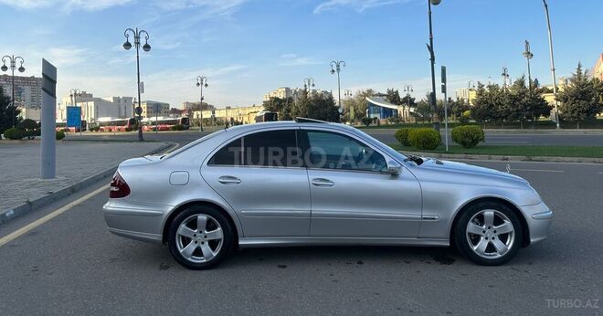 Mercedes E 220 2002, 315,455 km - 2.2 л - Bakı