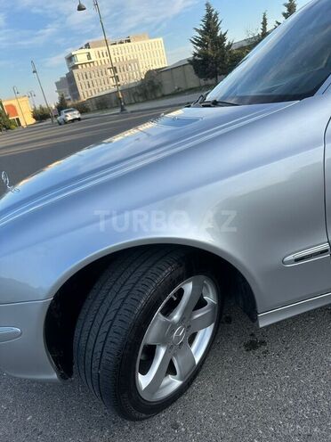 Mercedes E 220 2002, 315,455 km - 2.2 л - Bakı