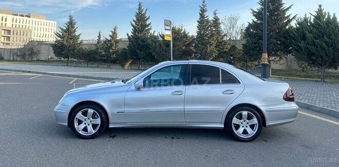 Mercedes E 220 2002, 315,455 km - 2.2 л - Bakı
