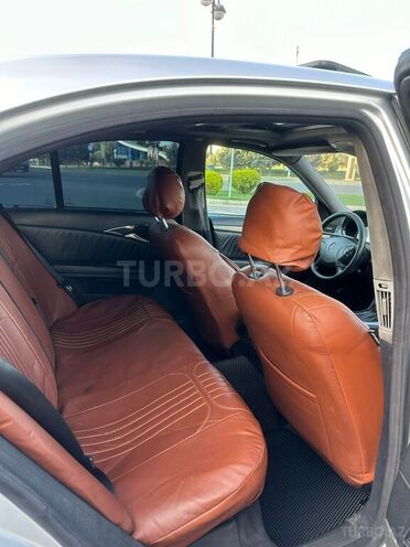 Mercedes E 220 2002, 315,455 km - 2.2 л - Bakı