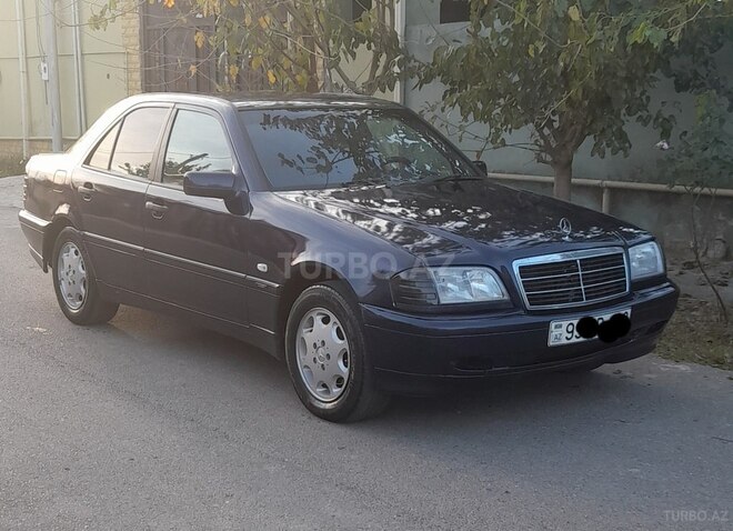 Mercedes C 200 1999, 325,680 km - 2.2 l - Füzuli
