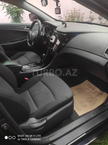 Hyundai Sonata 2013, 151,497 km - 2.0 л - Xudat