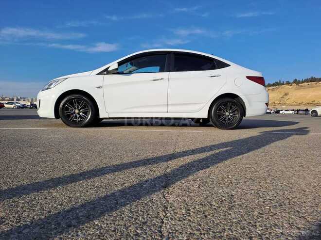 Hyundai Accent 2016, 127,000 km - 1.6 l - Bakı