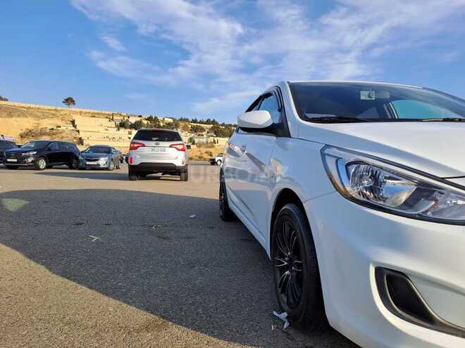 Hyundai Accent 2016, 127,000 km - 1.6 l - Bakı