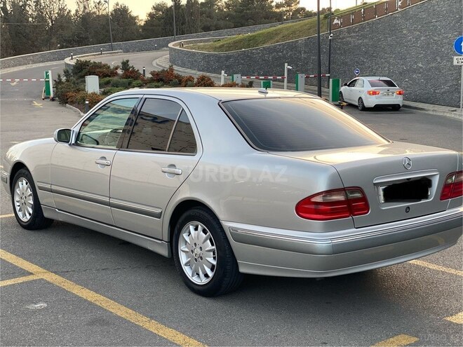 Mercedes E 280 2000, 296,000 km - 2.8 l - Bakı