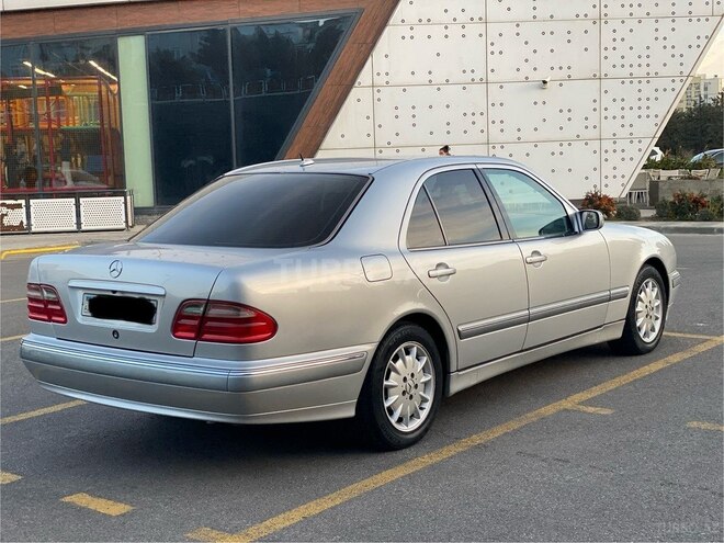 Mercedes E 280 2000, 296,000 km - 2.8 l - Bakı