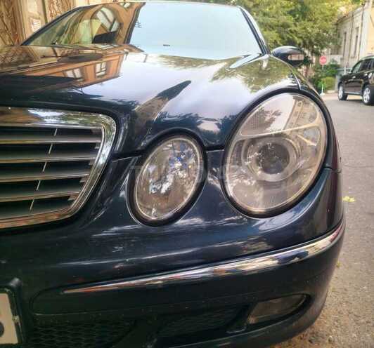 Mercedes E 220 2002, 428,310 km - 2.2 l - Bakı