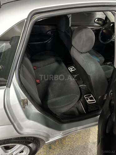 Ford Focus 2001, 189,045 km - 2.0 л - Bakı