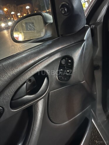 Ford Focus 2001, 189,045 km - 2.0 л - Bakı