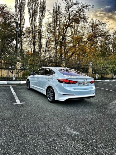 Hyundai Elantra 2015, 169,000 km - 1.6 л - Bakı