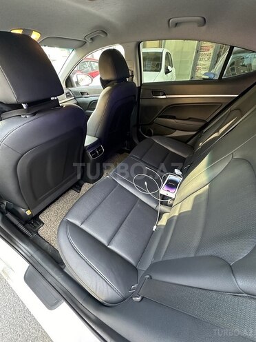 Hyundai Elantra 2015, 169,000 km - 1.6 л - Bakı