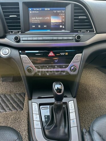Hyundai Elantra 2015, 169,000 km - 1.6 л - Bakı