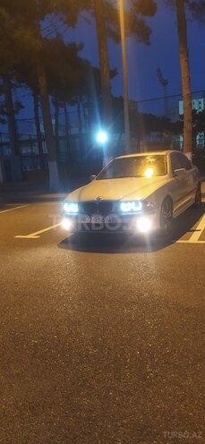 BMW 523 1999, 215,000 km - 2.5 l - Sumqayıt