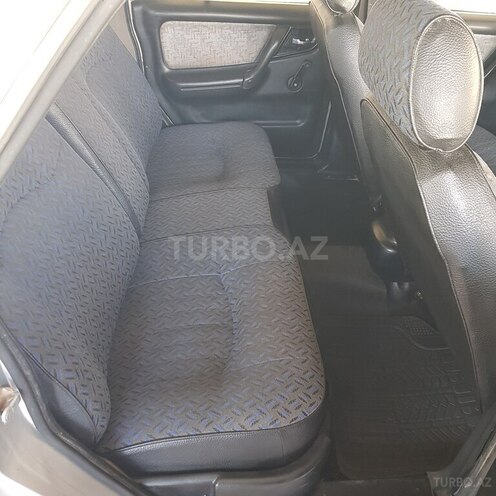 GAZ 31105 2004, 705,000 km - 2.3 l - Masallı