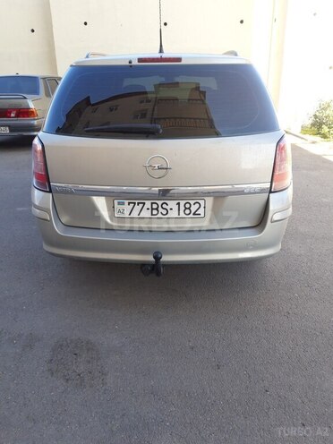 Opel Astra 2009, 180,600 km - 1.4 l - Qəbələ