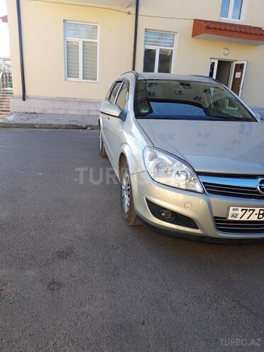 Opel Astra 2009, 180,600 km - 1.4 l - Qəbələ