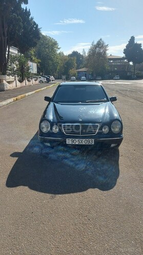 Mercedes E 240 2002, 372,000 km - 2.6 l - Lənkəran
