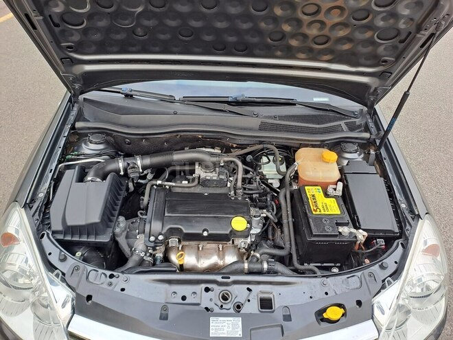 Opel Astra 2009, 240,000 km - 1.4 l - Gəncə