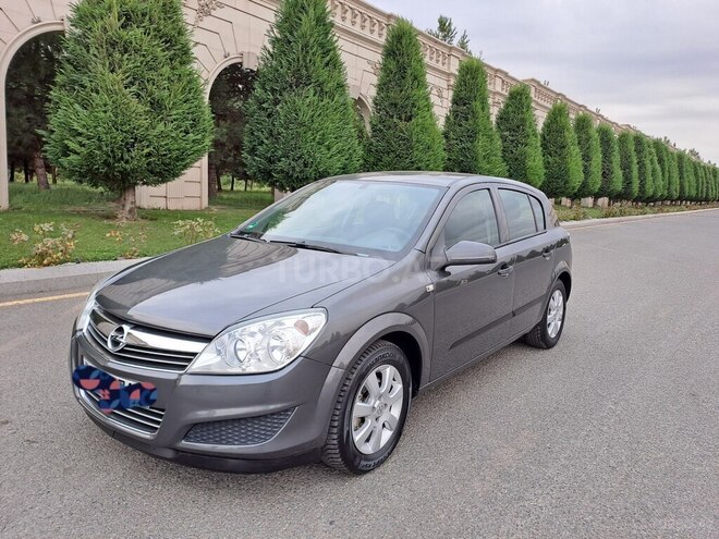 Opel Astra 2009, 240,000 km - 1.4 l - Gəncə