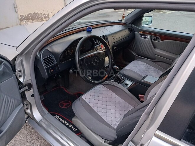 Mercedes C 250 1995, 248,420 km - 2.5 l - Bakı