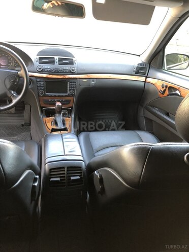 Mercedes E 320 2002, 260,000 km - 3.2 l - Bakı