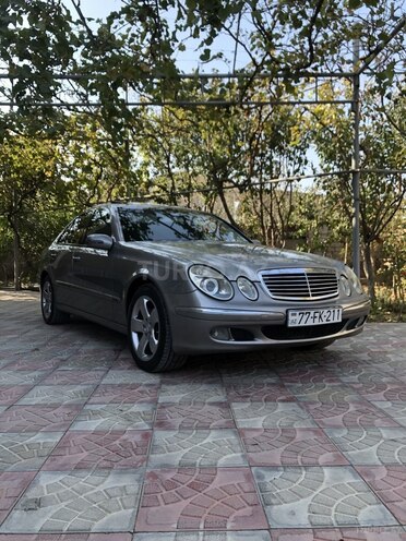 Mercedes E 320 2002, 260,000 km - 3.2 l - Bakı