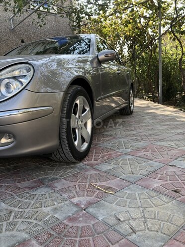 Mercedes E 320 2002, 260,000 km - 3.2 l - Bakı