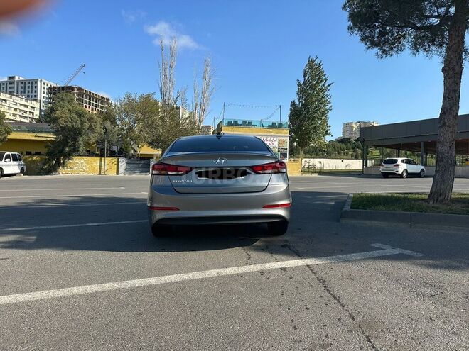Hyundai Elantra 2017, 113,000 km - 2.0 л - Bakı