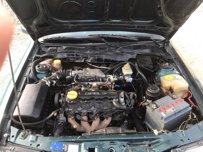 Opel Vectra 1994, 365,660 km - 1.8 л - Sumqayıt