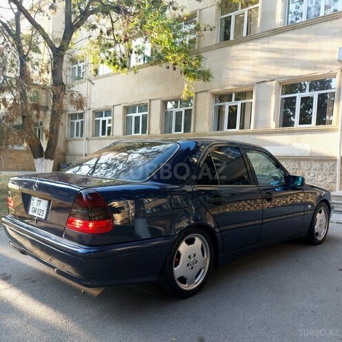 Mercedes C 240 1998, 286,000 km - 2.4 л - Bakı