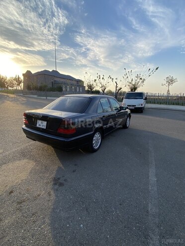 Mercedes C 200 1999, 359,000 km - 2.0 l - Tovuz