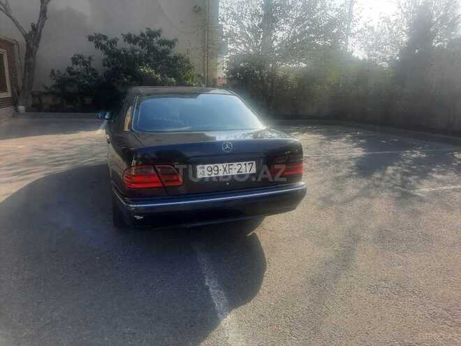 Mercedes E 320 2001, 643,522 km - 3.2 l - Bakı