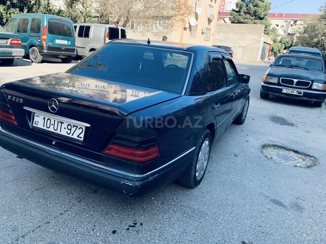 Mercedes E 230 1991, 241,041 km - 2.3 l - Sumqayıt