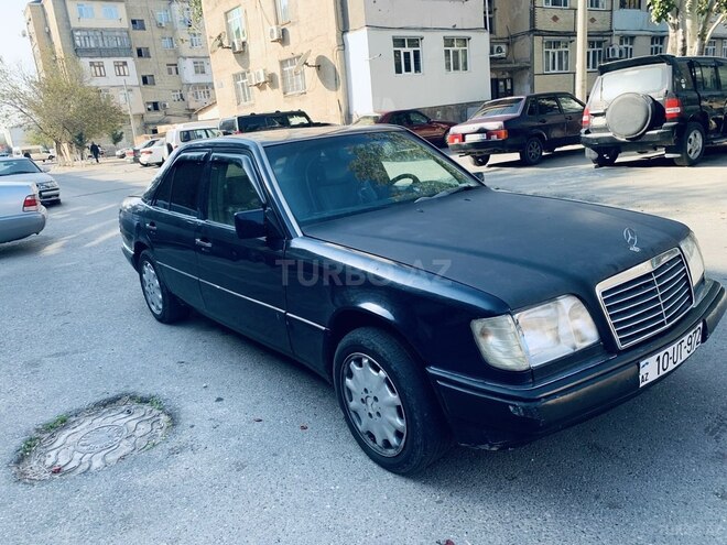 Mercedes E 230 1991, 241,041 km - 2.3 l - Sumqayıt